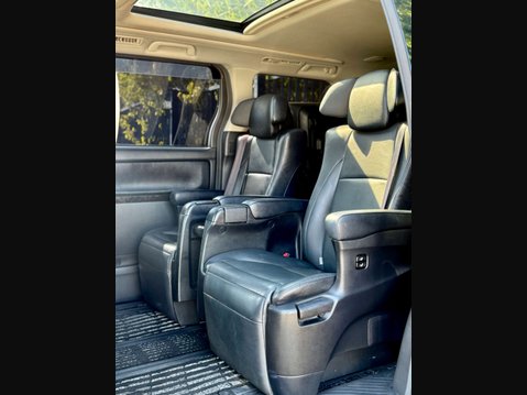 Toyota Vellfire Hybrid ZR G Edition 18