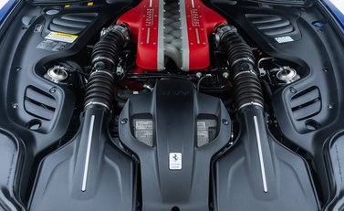 Ferrari GTC4 Lusso V12 38