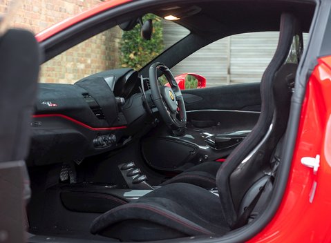 Ferrari 488 Pista 13