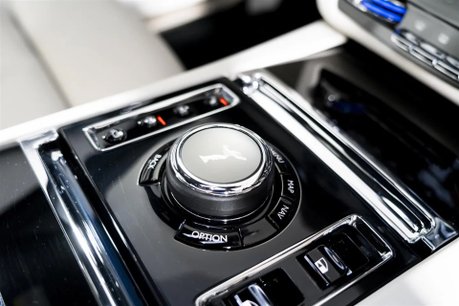 Rolls-Royce Ghost V12. FULL PPF. STARLIGHT. H, C & M SEATS. REAR ENTERTAINMENT. HUD. 52