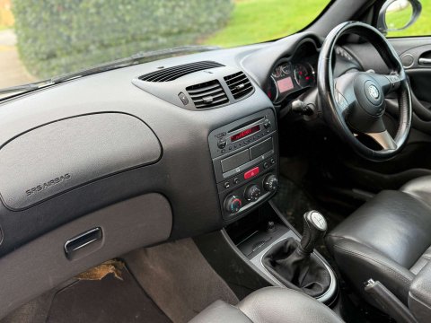 Alfa Romeo 147 1.6 147 Collezione TS 5dr 9