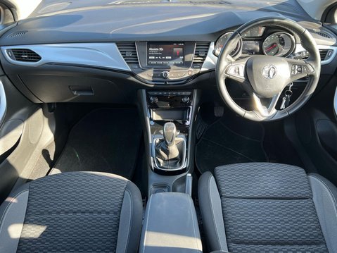 Vauxhall Astra SRI NAV 3