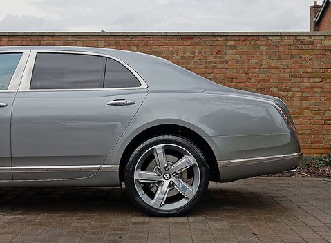 Bentley Mulsanne 6