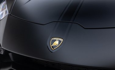 Lamborghini Huracan Tecnica 35