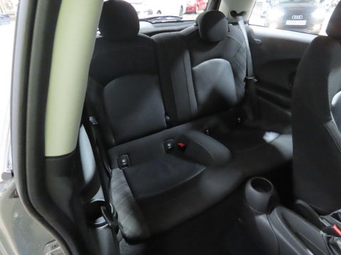 Mini Hatch 1.5 Cooper Euro 6 (s/s) 3dr 3