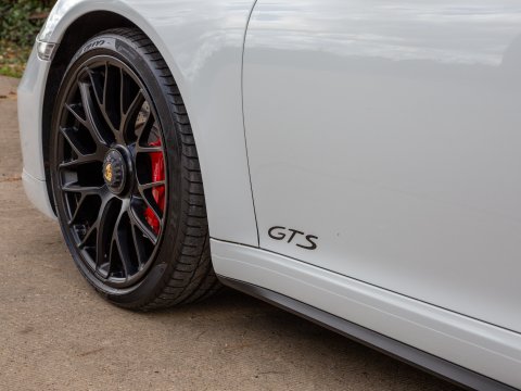 Porsche 911 CARRERA GTS PDK 16