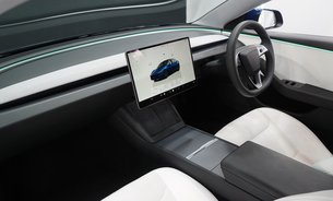 Tesla Model 3 LONG RANGE RWD TOW BAR WHITE INTERIOR GROK AI VENTILATED SEATS 1 OWNER VATQ 16