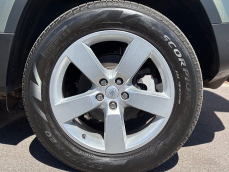 Land Rover Defender 3.0 FIRST EDITION MHEV 11