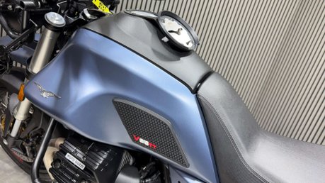 Moto Guzzi V85 850 TT 2019 37K MOT SEPTEMBER 2027 PANNIERS ADVENTURE BIKE 35