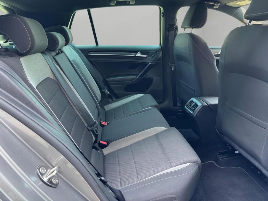 2016 Volkswagen Golf — image 46