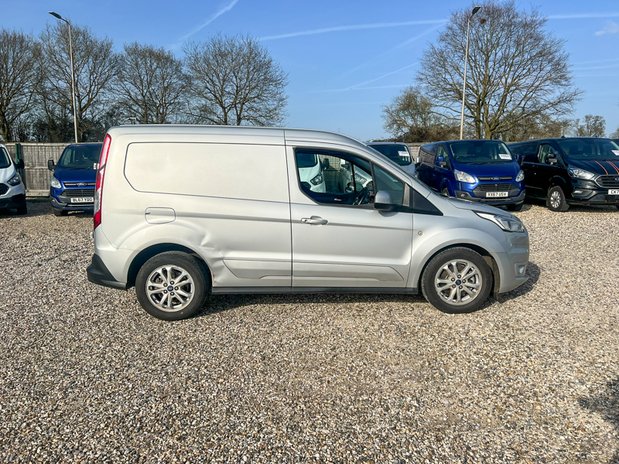 Ford Transit Connect SWB L1H1 200 Limited Air Con Sensors EURO 6 NO VAT 5