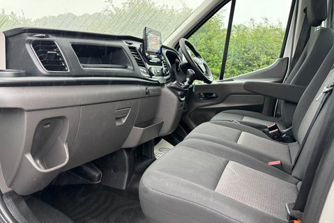 Ford Transit 350 Drw L2 130ps Single Cab Dropside - Air Con & Sat Nav 13