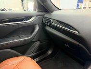 Maserati Levante 3.0 V6 GranSport Nerissimo SUV 5dr Petrol ZF 4WD Euro 6 (s/s) (350 ps) 55