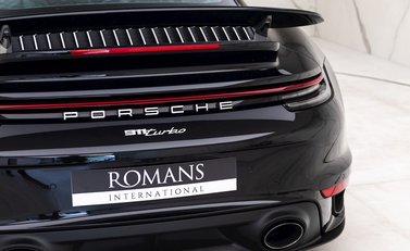 Porsche 911 Turbo (992) 23
