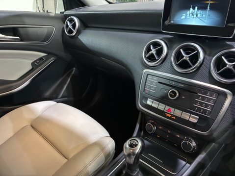 Mercedes-Benz A Class 1.5 A180d SE Euro 6 (s/s) 5dr 27