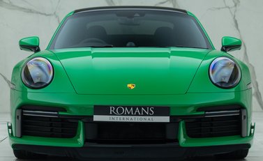 Porsche 911 Turbo S (992) 7