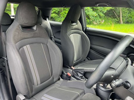 Mini Hatch 1.5 Cooper Sport 3dr 19