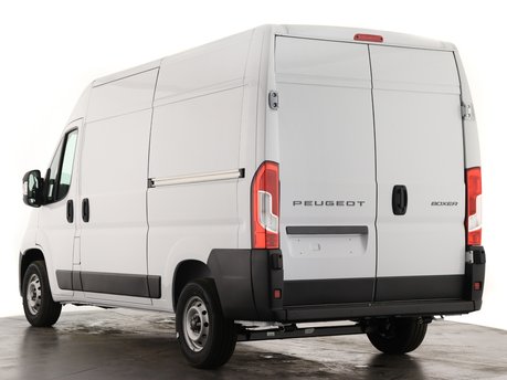 Peugeot Boxer 335 L2H2 BHDi 140 MT6 Professional 10