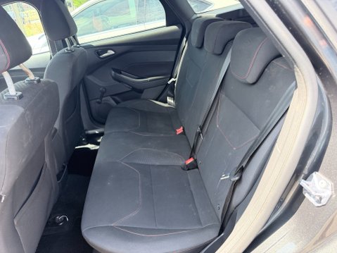 Ford Focus 1.5 ST-LINE TDCI 12