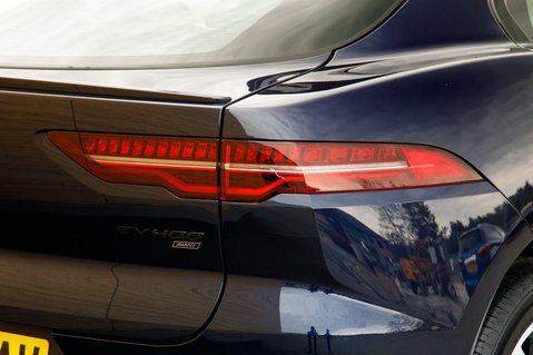 Jaguar I-Pace SE 10
