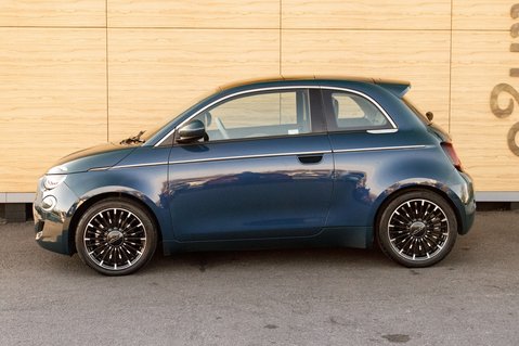 Fiat 500e LA PRIMA 15