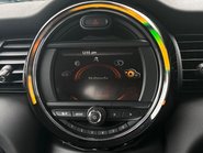 Mini Hatch Cooper 1.5 Pepper 3 door + VISUAL BOOST + REVERSE CAMERA + REAR PDC 12