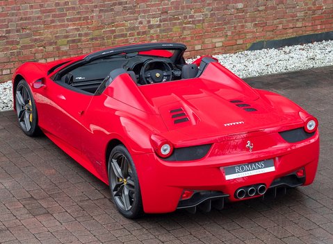 Ferrari 458 Spider 11