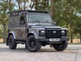 Land Rover Defender 2.2 Defender 90 XS Hard Top TD 4WD 5dr 31