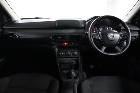 Dacia Sandero ESSENTIAL SCE 37