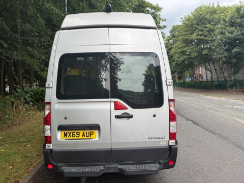 Renault Master 17 seater minibus 6