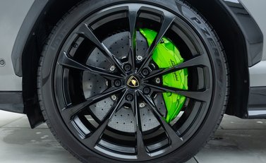 Lamborghini Urus 31