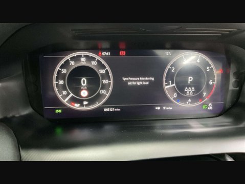 Land Rover Discovery Sport 2.0 Discovery Sport SE Auto 4WD 5dr 12