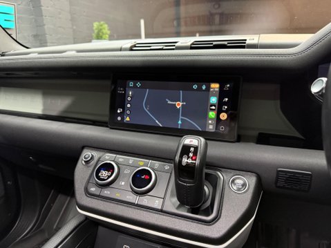 Land Rover Defender 3.0 D250 MHEV X-Dynamic S Auto 4WD Euro 6 (s/s) 3dr 15