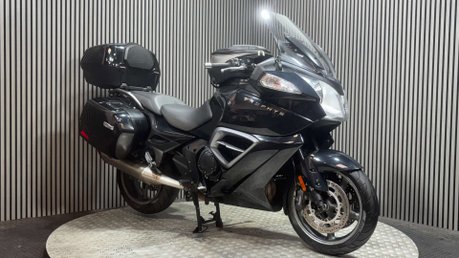 Triumph Trophy 1200 SE 2015 42K FULLY KITTED TOURER MOT COMES SERVICED WARRANTY 2