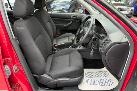 Volkswagen Golf MATCH TDI - ONE OWNER - 18 SERVICE STAMPS!  CAMBELT CHANGED 3 TIMES! 15