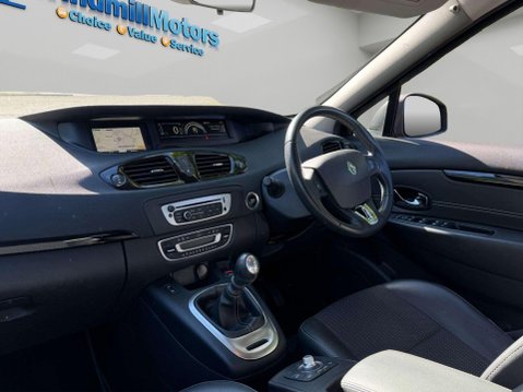 Renault Grand Scenic 1.5 dCi ENERGY Dynamique TomTom Euro 5 (s/s) 5dr 2