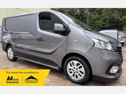 Renault Trafic 1.6 dCi ENERGY 27 Sport Nav Panel Van 5dr Diesel Manual SWB Standard Roof E