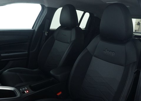 Jeep Avenger 1.2 e-Hybrid Summit SUV 5dr Petrol Hybrid e-DCT Euro 6 (s/s) (100 ps) 46