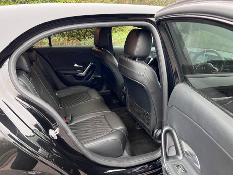 Mercedes-Benz A Class 1.3 A180 Sport (Executive) 7G-DCT Euro 6 (s/s) 5dr 25