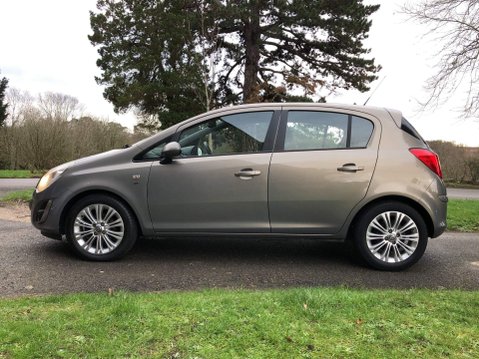 Vauxhall Corsa SE 17