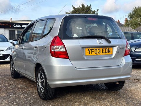 Honda Jazz 1.4 i-DSI SE CVT-7 5dr 8