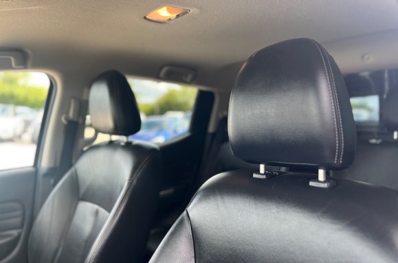 Mitsubishi L200 DI-D BARBARIAN DOUBLE CAB AUTO REAR CANOPY 33