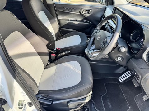 Hyundai i10 MPI PREMIUM 16