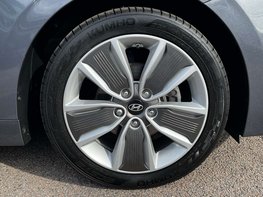 Hyundai IONIQ 1.6 IONIQ Premium SE FHEV Semi-Auto 5dr 15