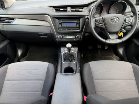 Toyota Avensis 1.6 D-4D Active Touring Sports Euro 6 (s/s) 5dr 21