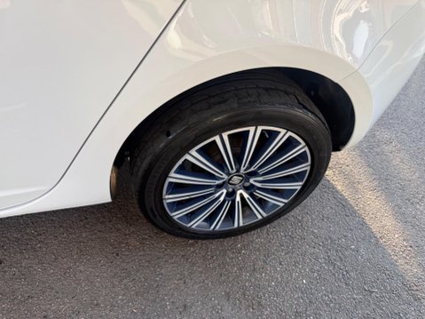 SEAT Ibiza 1.2 TSI Connect Euro 6 5dr 24