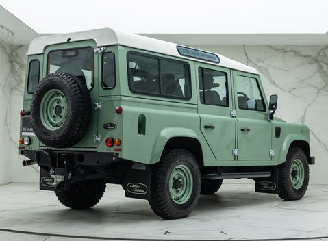 Land Rover Defender 110 HERITAGE 6