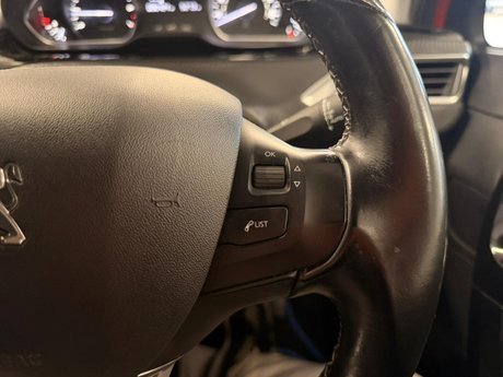 Peugeot 208 1.2 PureTech Allure Premium Euro 6 5dr 35