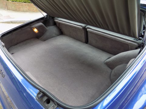 Porsche 968 COUPE 23