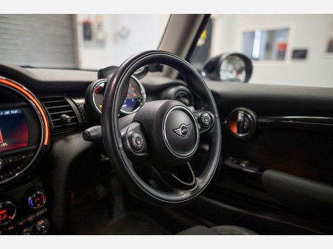Mini Hatch 2.0 Cooper S Euro 6 (s/s) 3dr 71